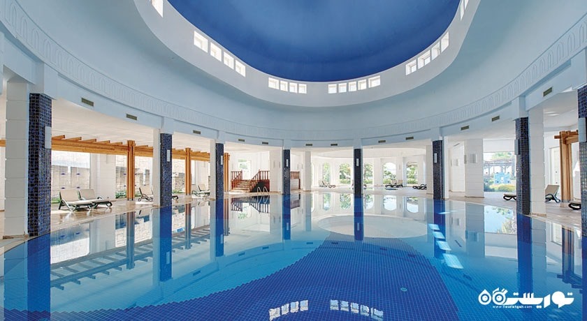 استخر سرپوشیده هتل کی کلاب